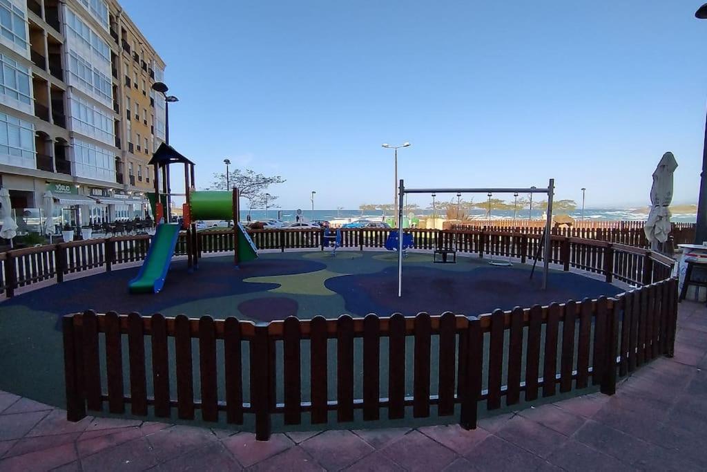 Apartamento En Foz. Primera Linea Playa Rapadoira Luaran gambar
